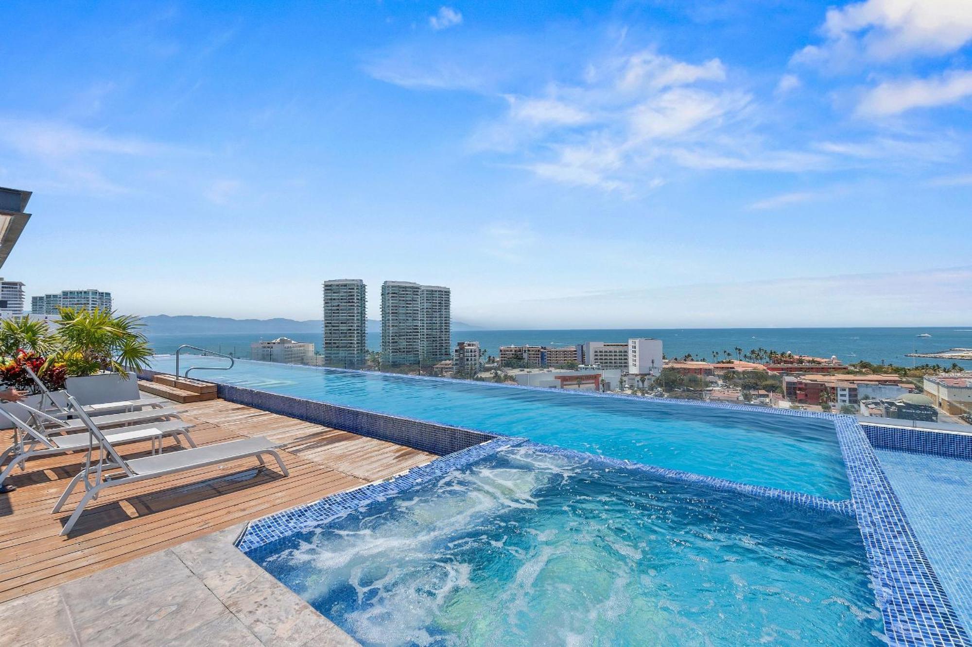 Zoho Skies By Monyxbnb Puerto Vallarta Exteriör bild